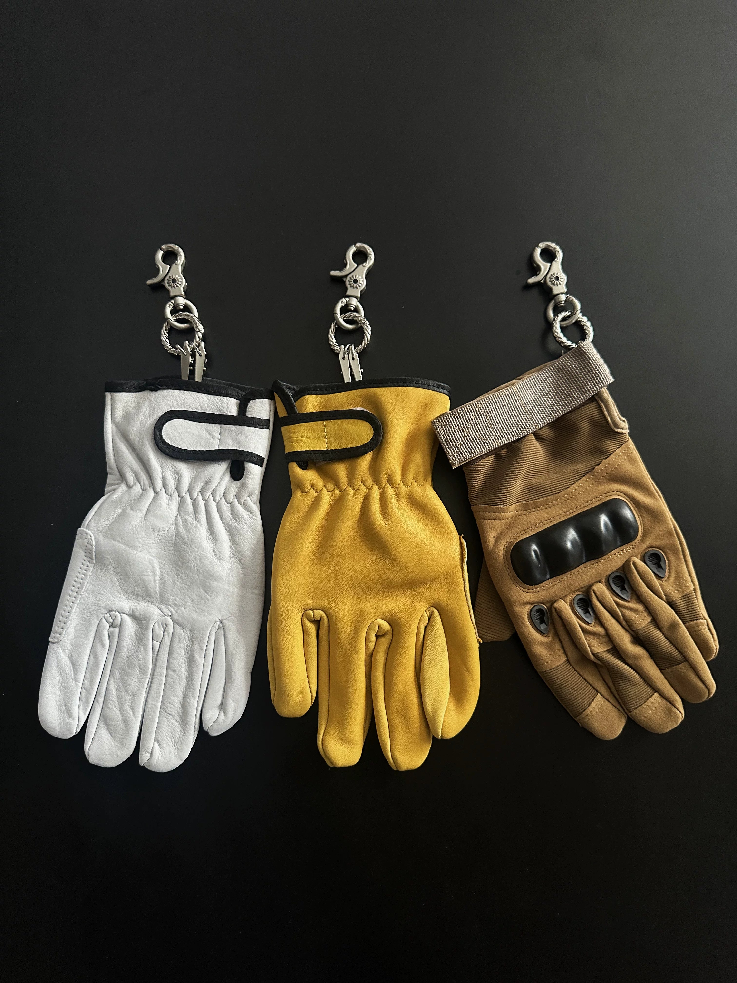 Mini Glove Metal Keychain Bag Charm — Unique Streetwear