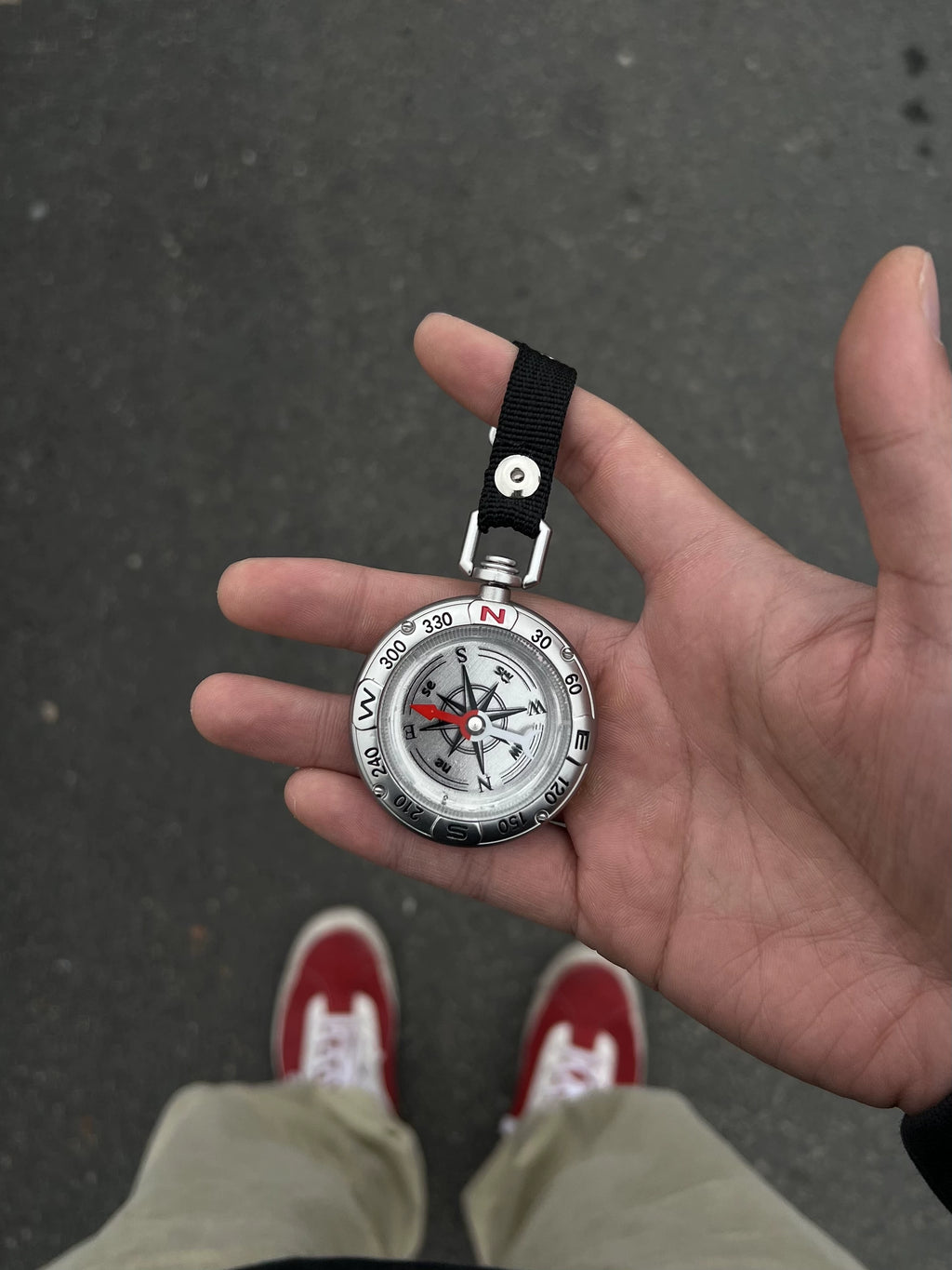 Compass Rose Outdoor Keychain — Functional Hiking Bag Charm